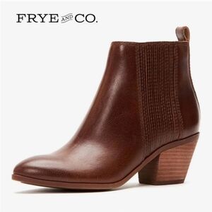FRYE AND CO. Rich Brown Ankle Booties